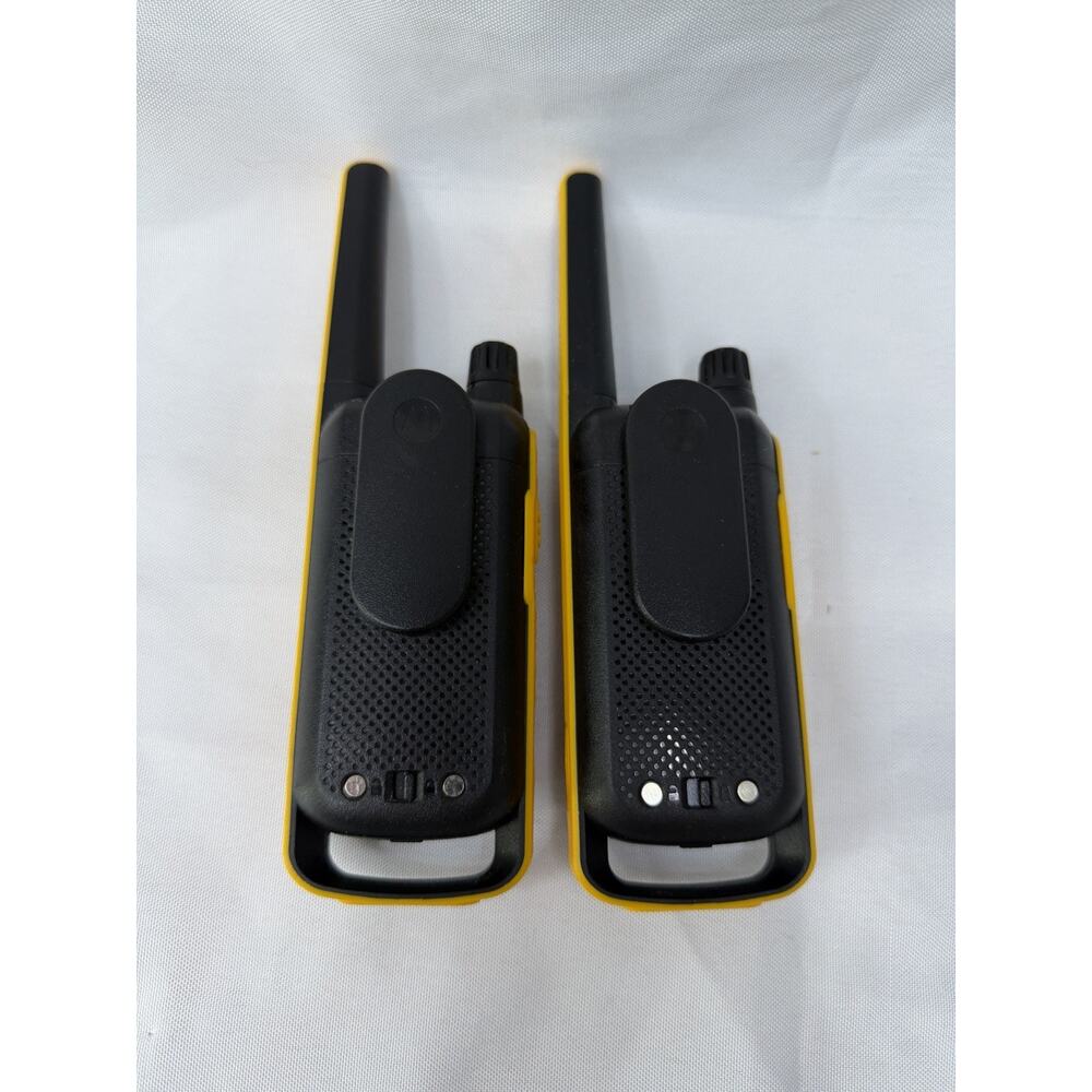 Motorola Talkabout T472 22-Channels 2-Way Radio Set With The Charging Base - Picture 6 of 9